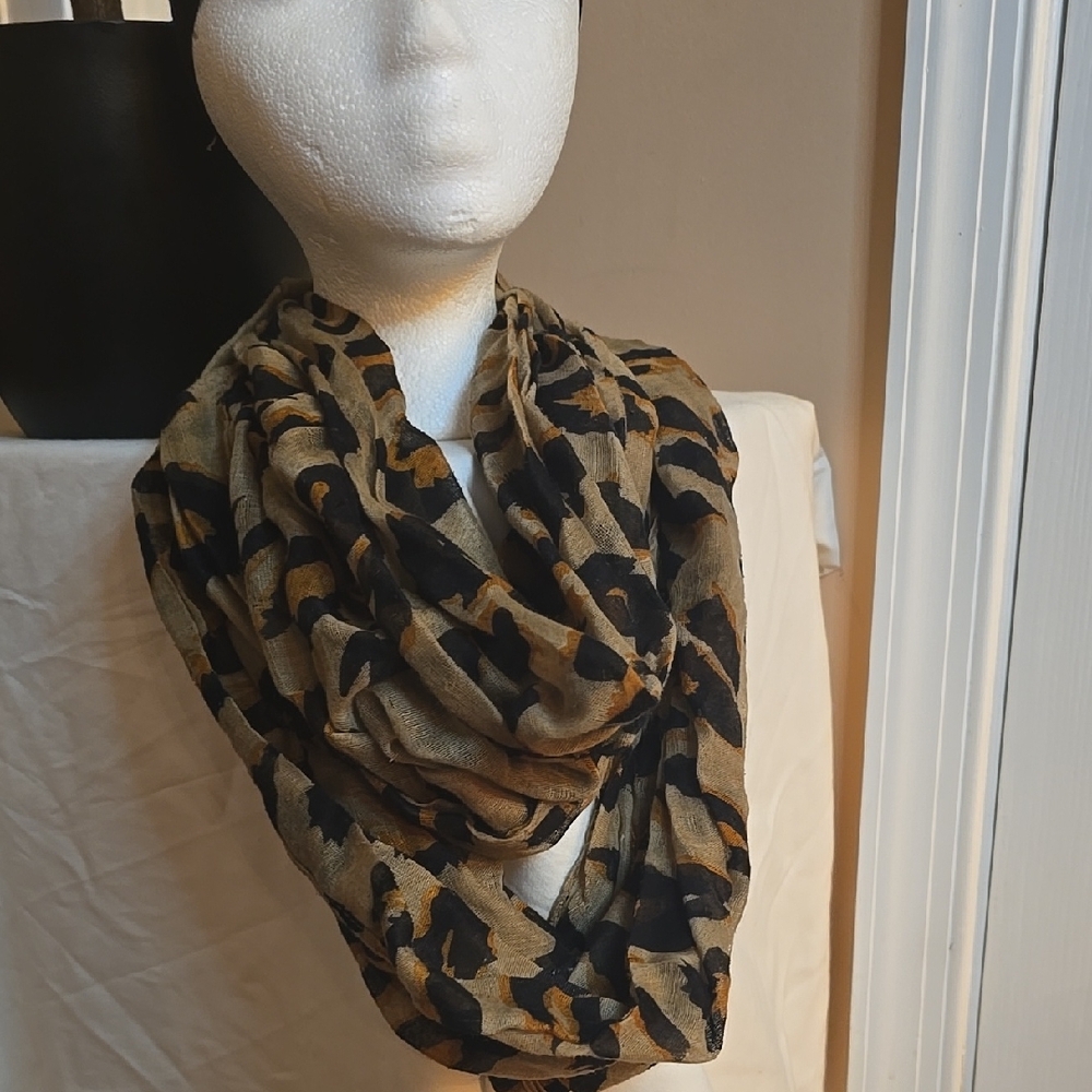 Charlotte Russe Animal Print Scarf - Black and Tan